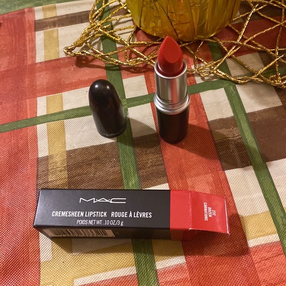 NWT MAC cremesheen lipstick Dozen Carnations 232 - Picture 2 of 3